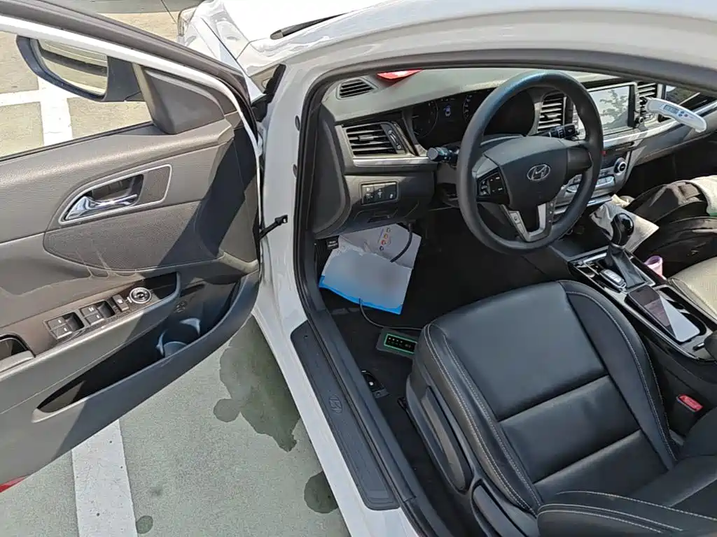 Hyundai Mistra — миниатюра 16