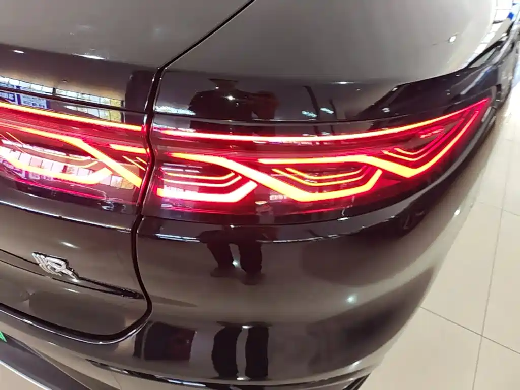 BYD Han — миниатюра 8