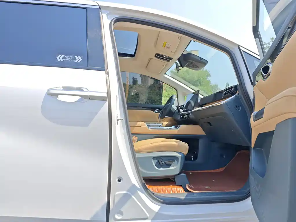 GAC Motor Trumpchi E8 — миниатюра 15
