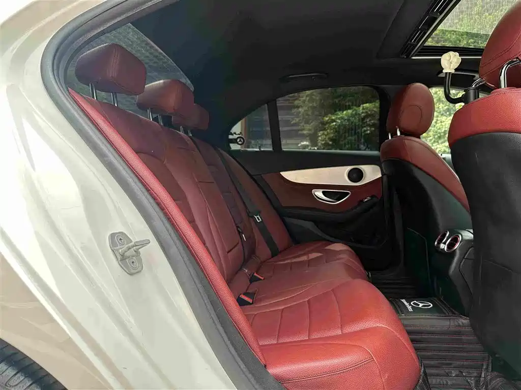 Mercedes-Benz C-Class — миниатюра 18