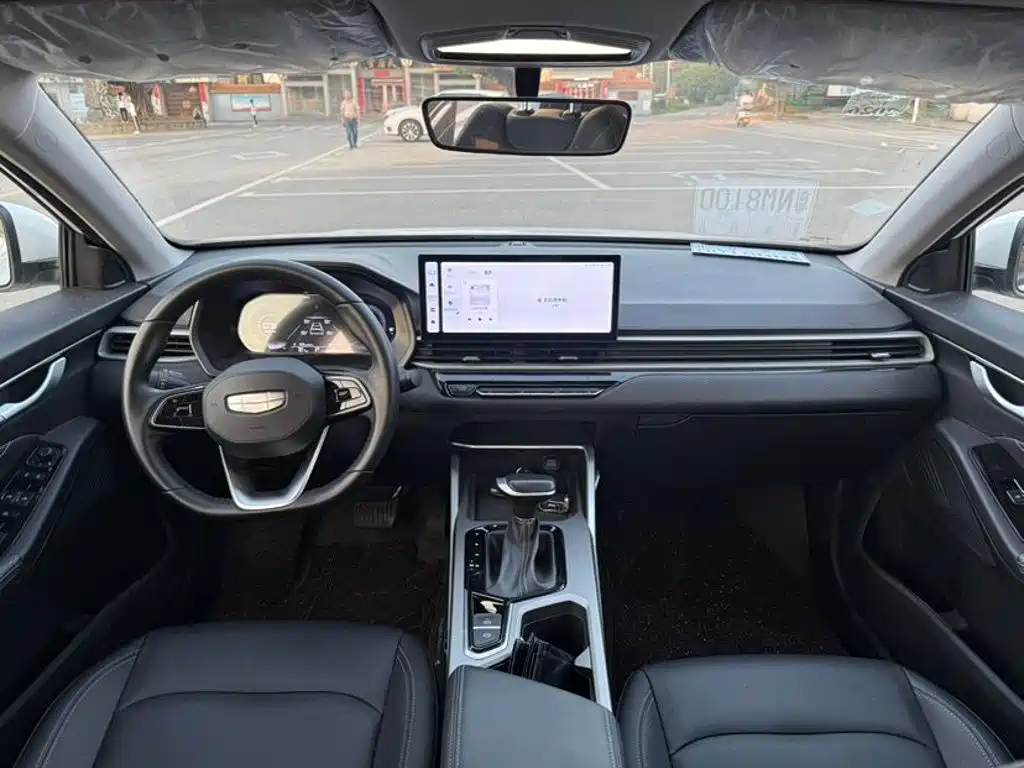 Geely Emgrand — миниатюра 6
