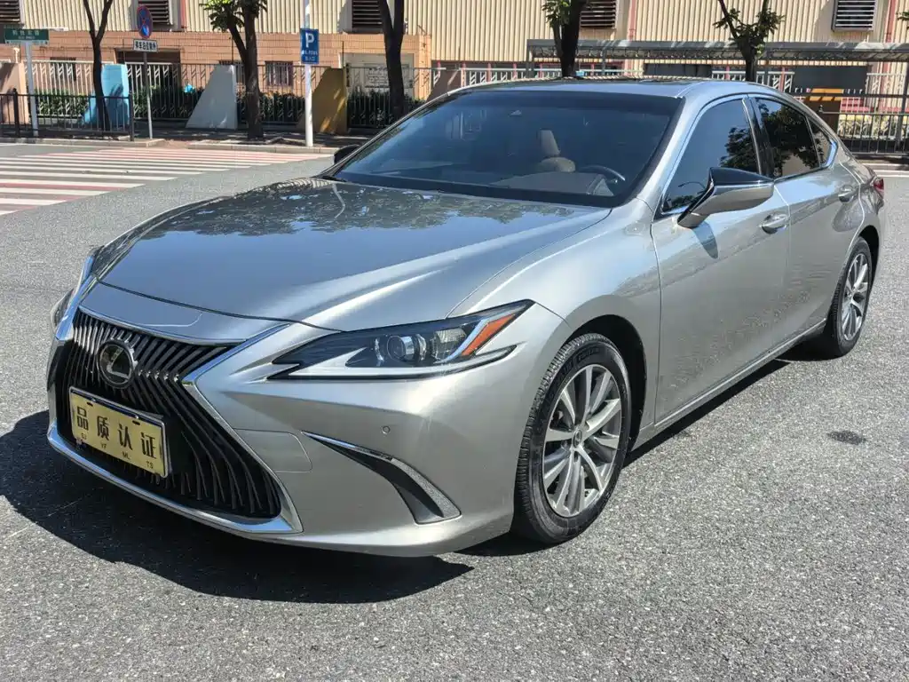 Lexus ES — миниатюра 3