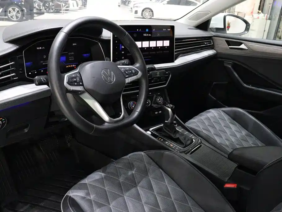 Volkswagen Sagitar — миниатюра 6