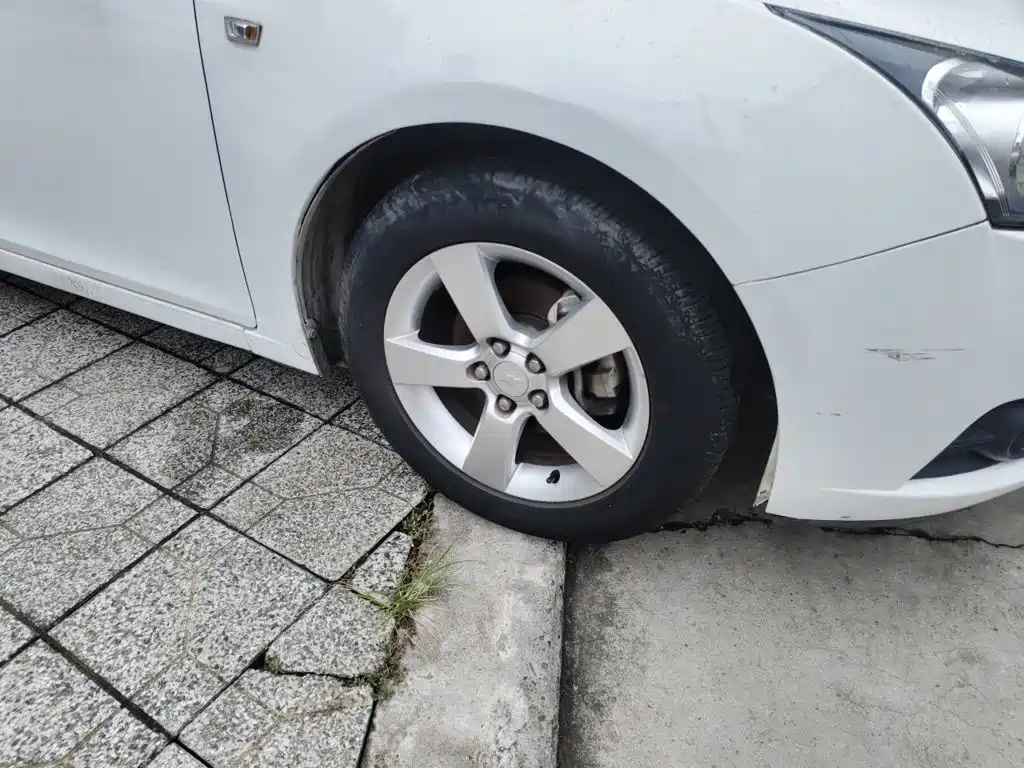 Chevrolet Cruze — миниатюра 8