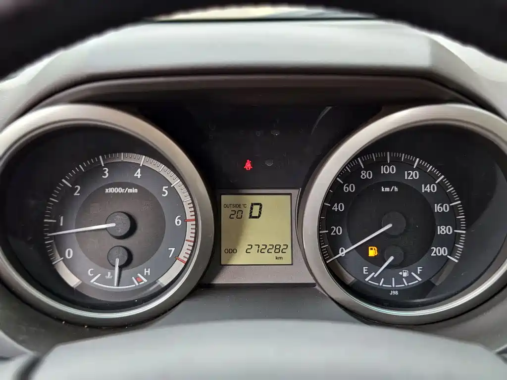 Toyota Land Cruiser Prado 2010 2.7L AT Standard
