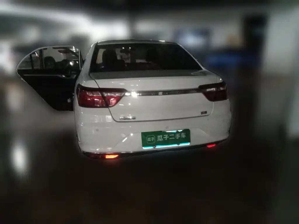 Geely Vision — миниатюра 5
