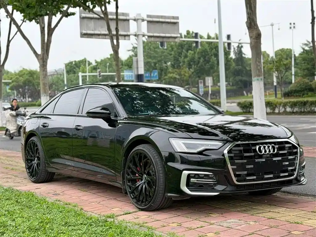 Audi A6L 2023 55 TFSI quattro Premium