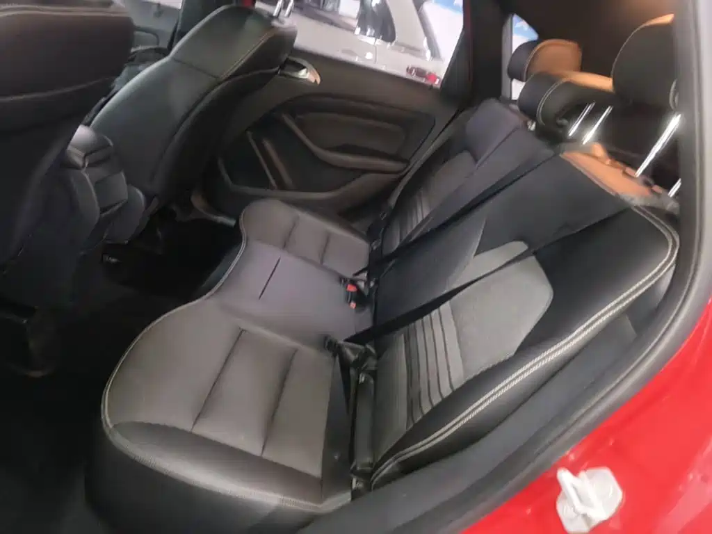 Mercedes-Benz B-Class — миниатюра 13
