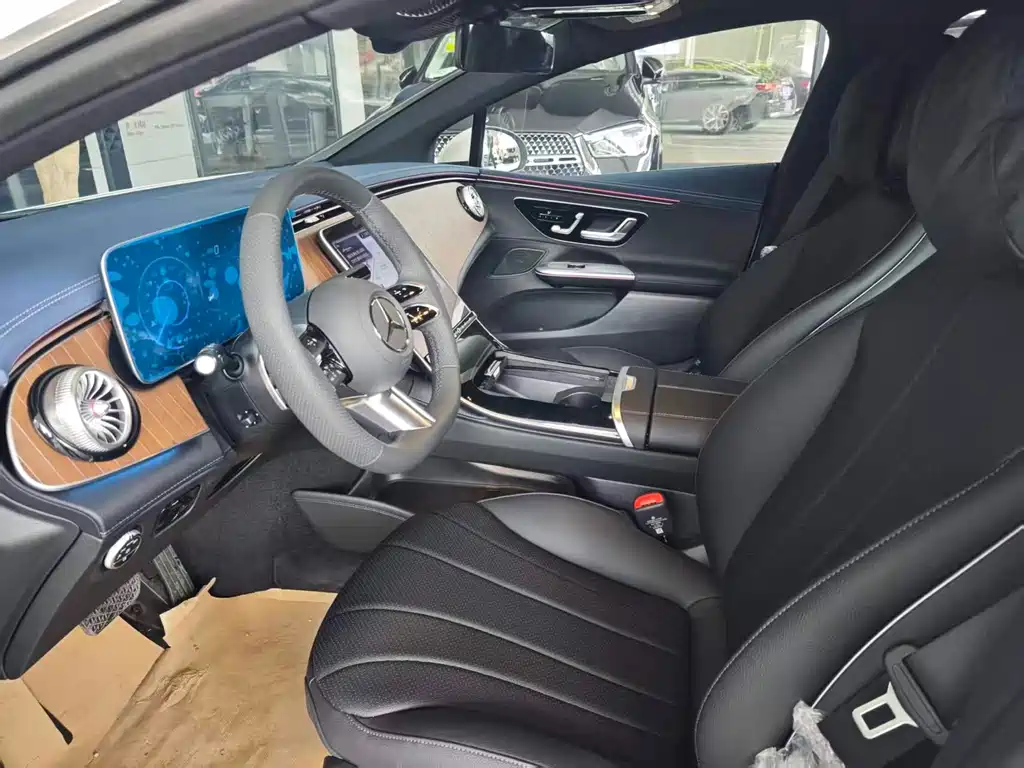 Mercedes-Benz EQE 2025 500 4MATIC