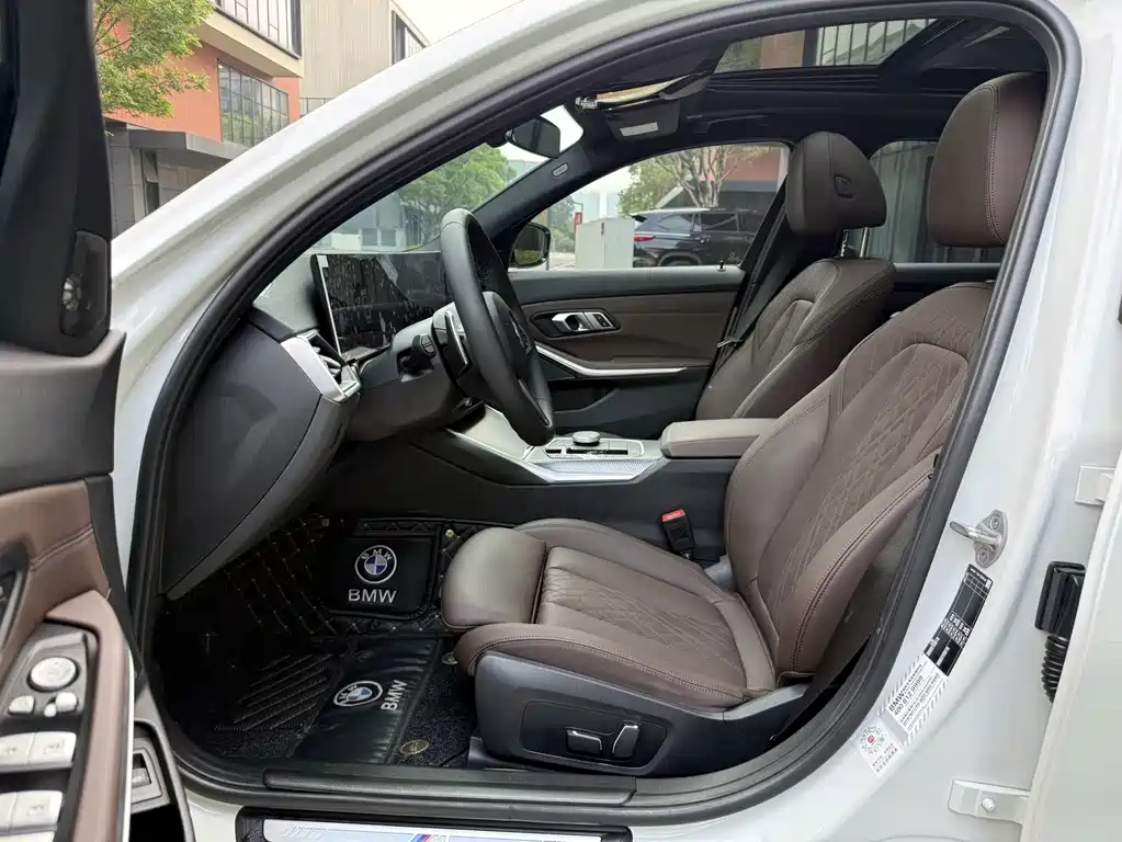 BMW 3 Series 3 2023 330Li M Sport