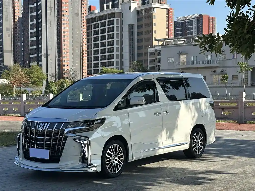 Toyota Alphard 2013