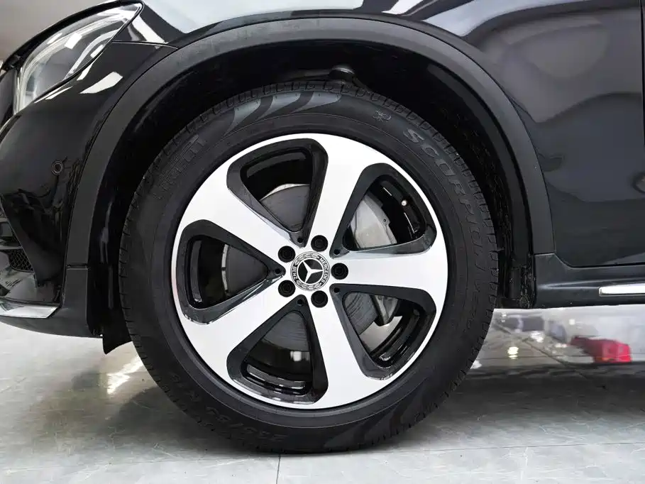 Mercedes-Benz GLC — миниатюра 5