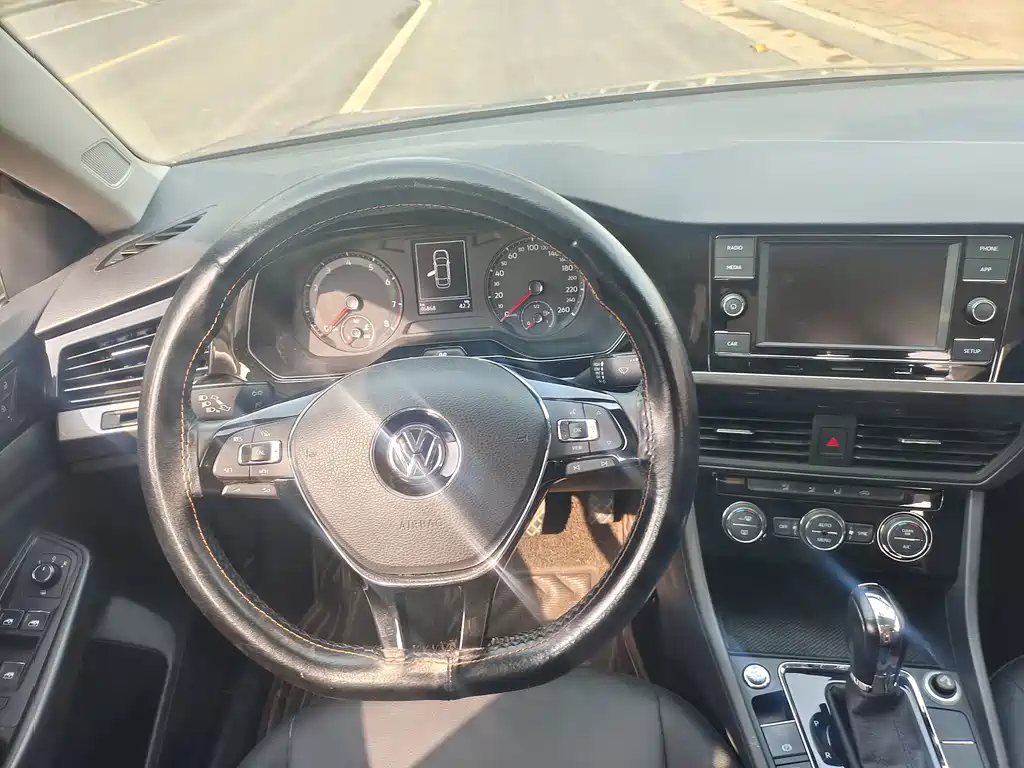 Volkswagen Bora — миниатюра 8