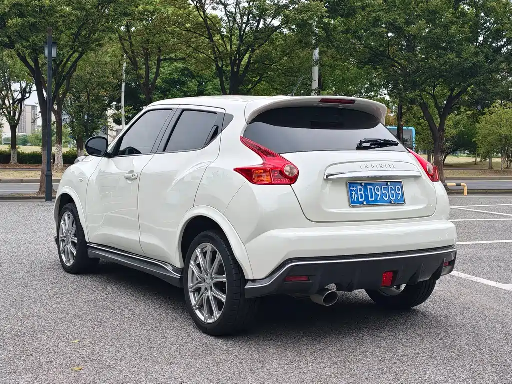 Infiniti ESQ — миниатюра 4