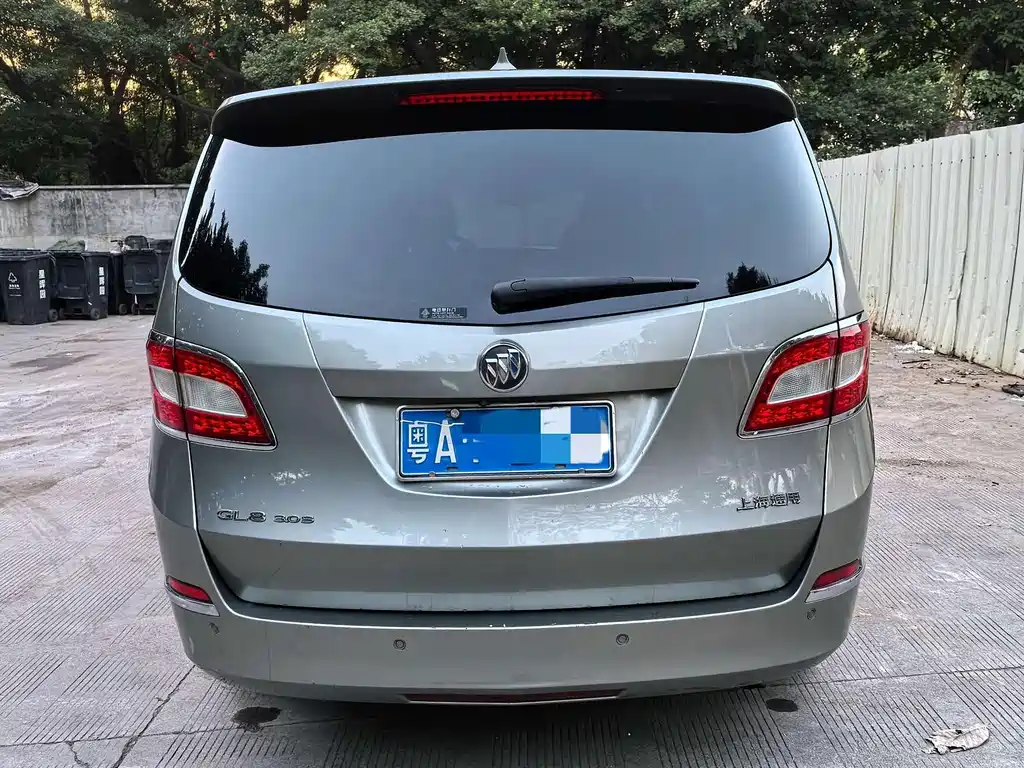 Buick GL8 — миниатюра 5
