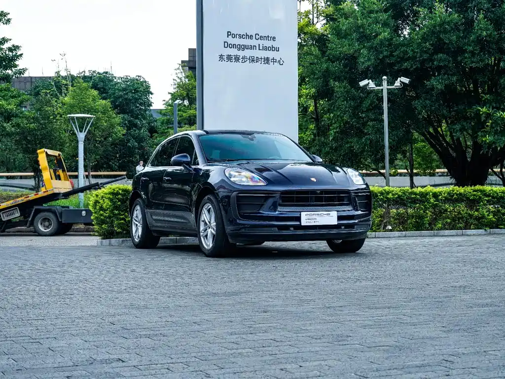 Porsche Macan — миниатюра 16