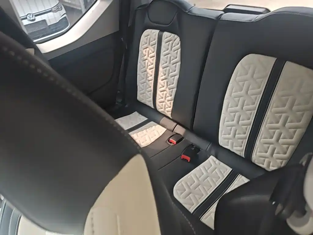 Wuling MINIEV — миниатюра 17