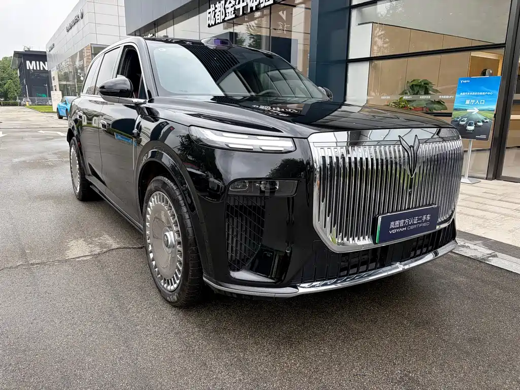 VOYAH Taishan — миниатюра 3