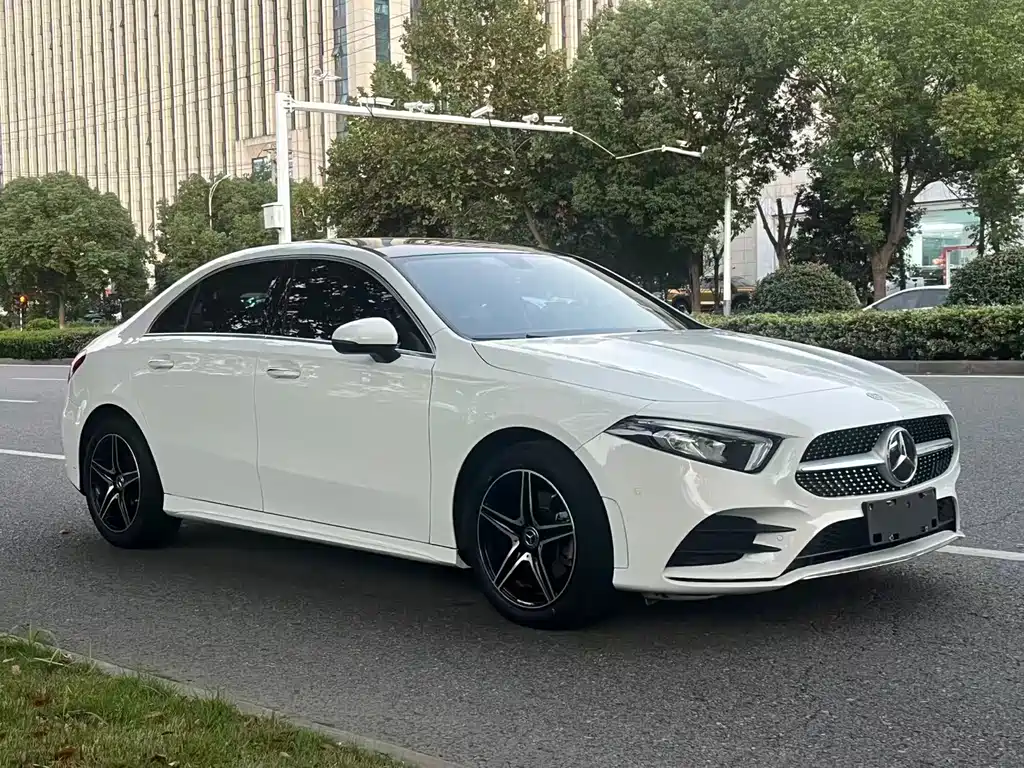 MERCEDES-BENZ A CLASS