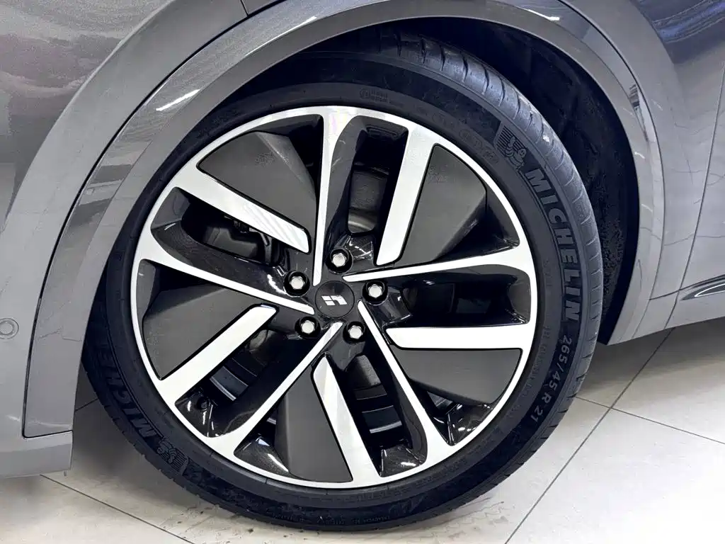 Li Auto Li L9 — миниатюра 21