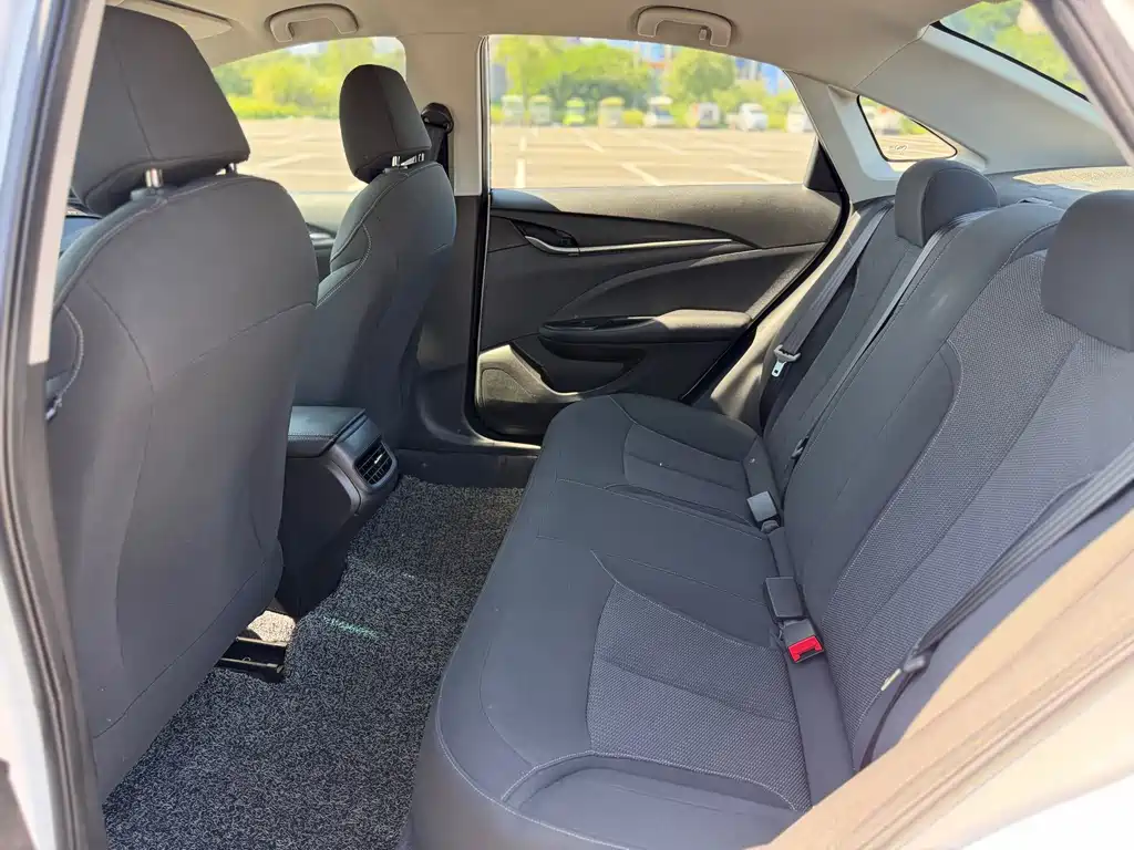 Buick Excelle — миниатюра 7