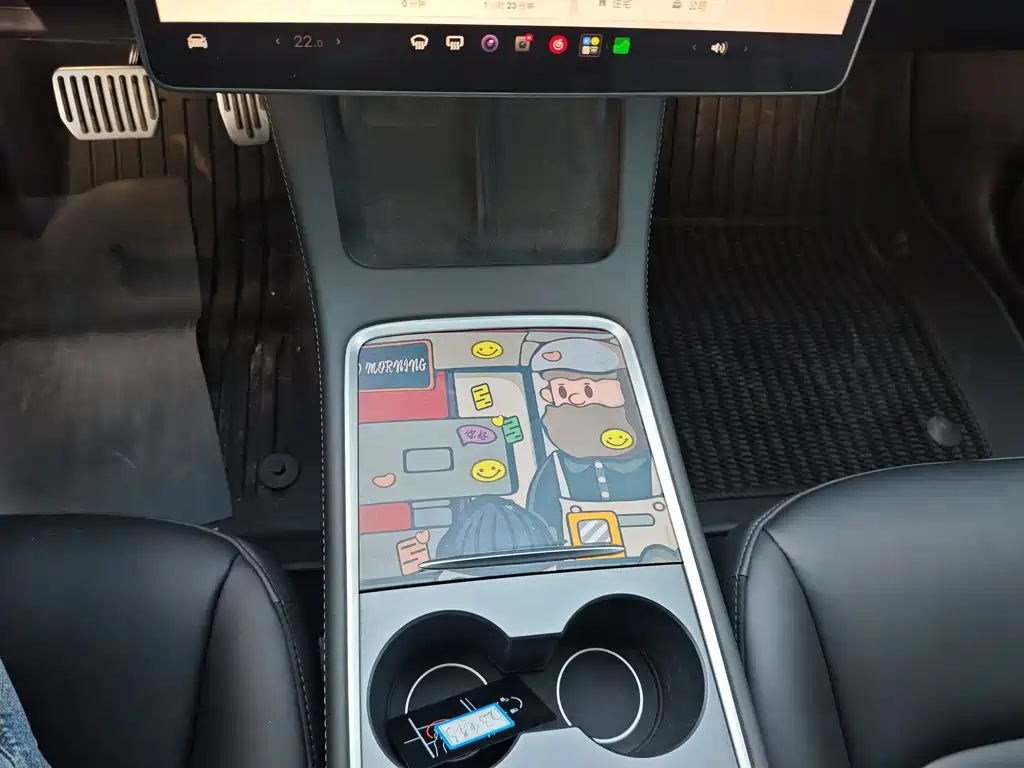 Tesla Model 3 — миниатюра 14