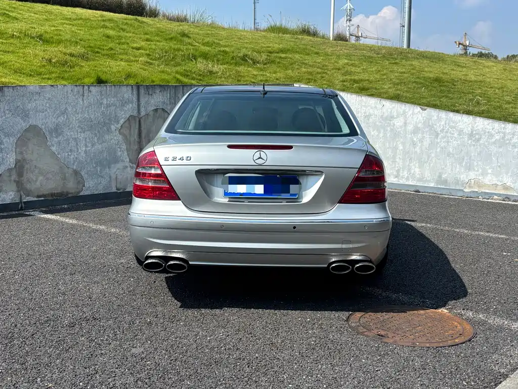 Mercedes-Benz E-Class (Import) — миниатюра 9
