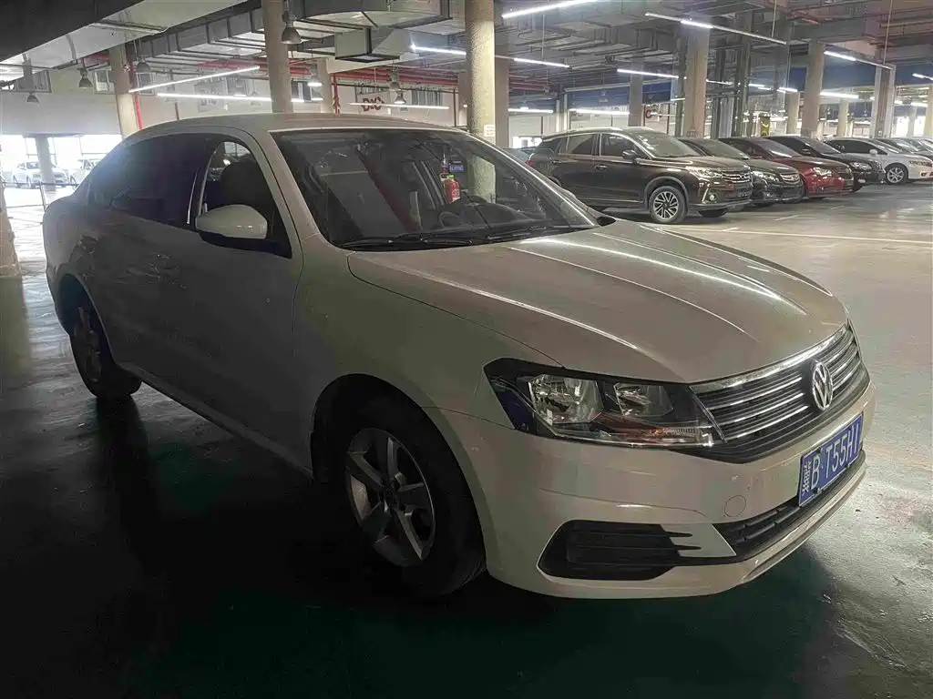 Volkswagen Lavida — миниатюра 2