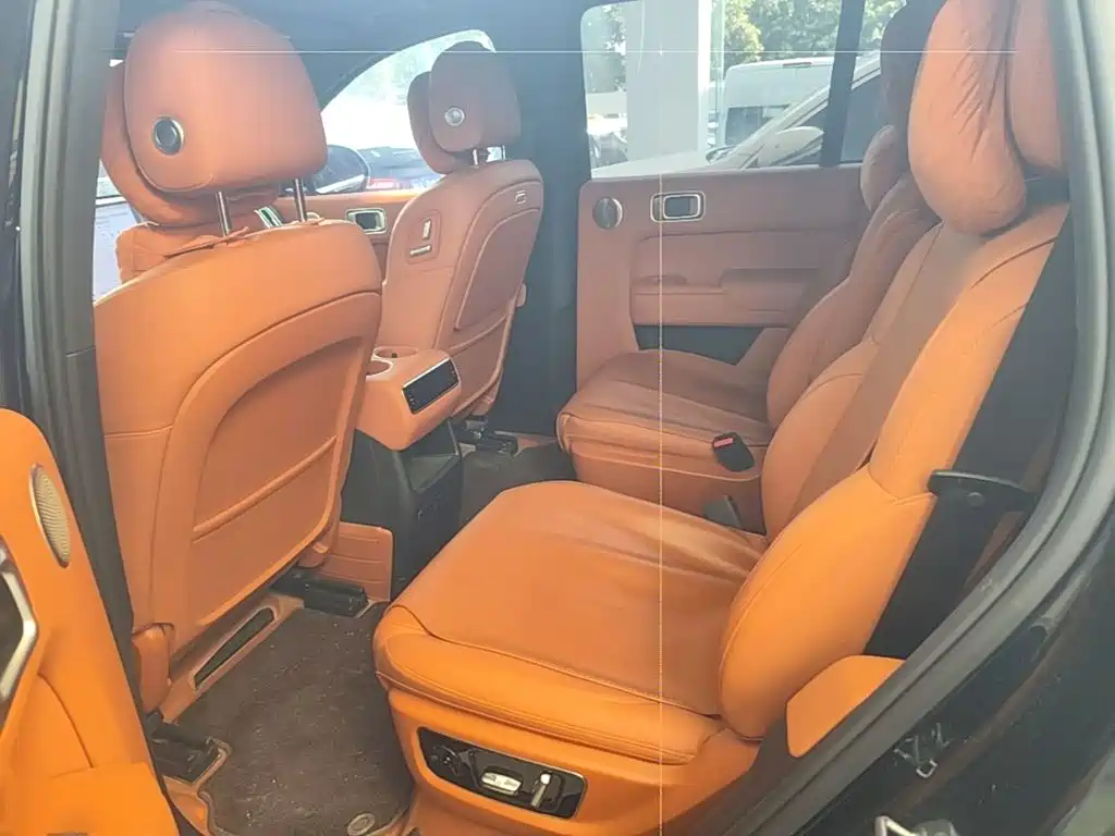 Li Auto Li L8 — миниатюра 17