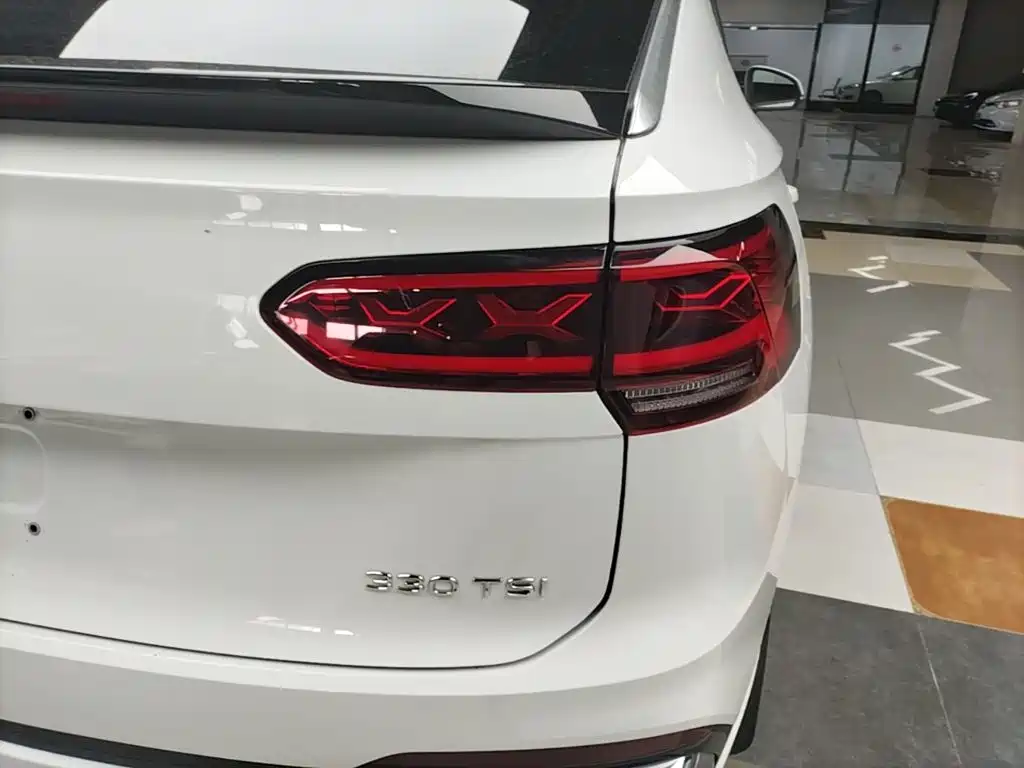 Volkswagen X — миниатюра 8