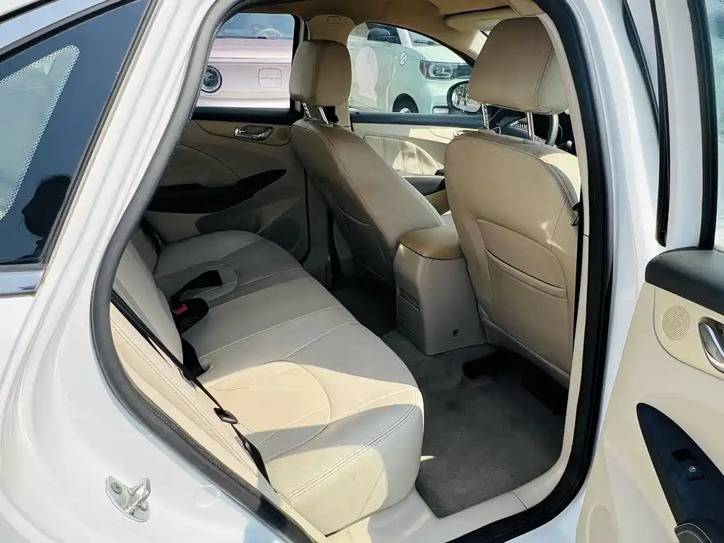 Chery Arrizo 7 — миниатюра 12