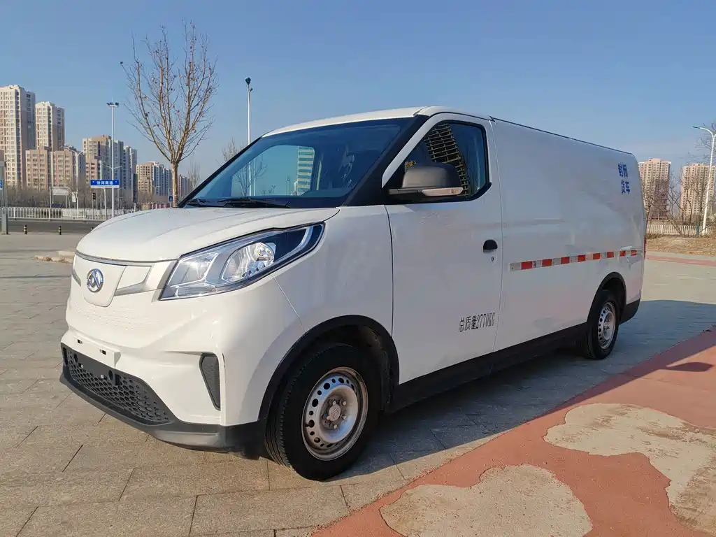 SAIC MAXUS CHASE EV30