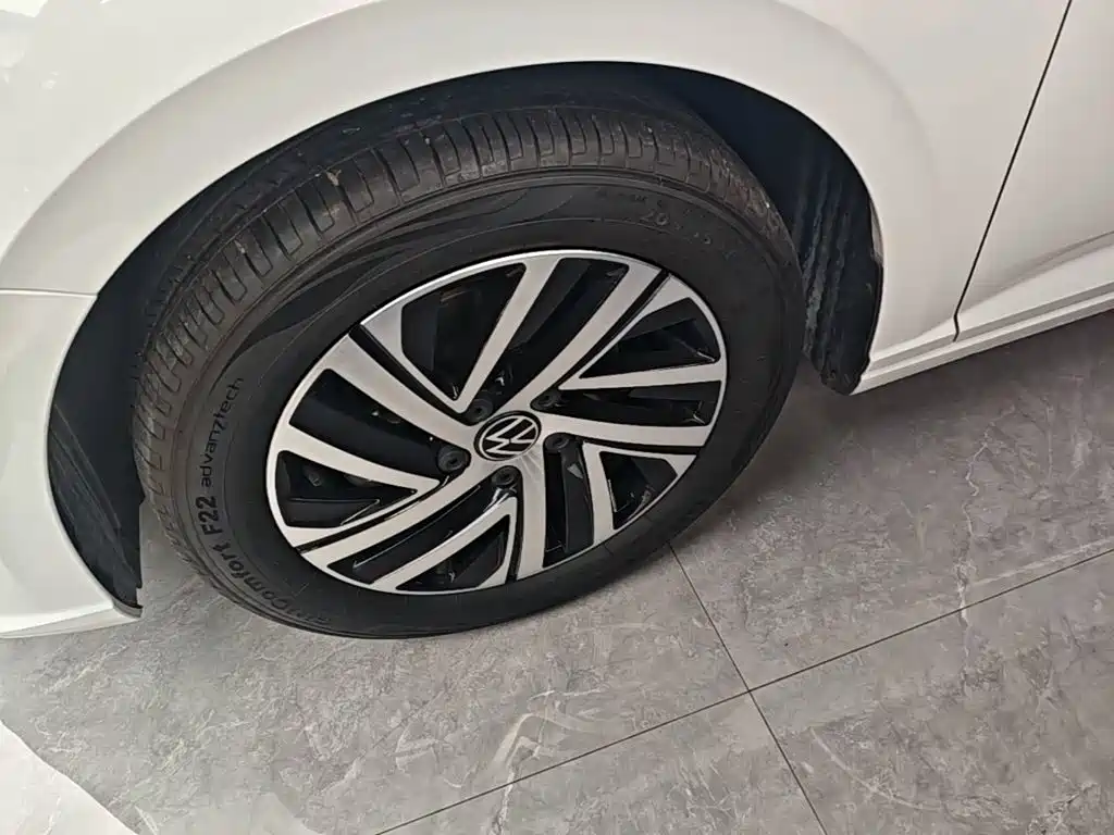 Volkswagen Lavida — миниатюра 23