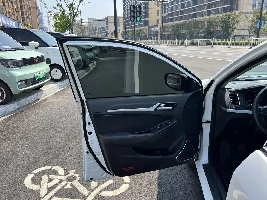Geely Vision — миниатюра 12