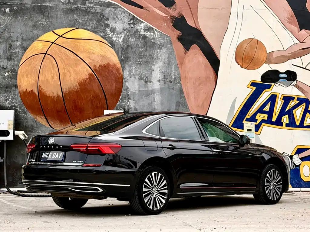 Volkswagen Passat 2020 330TSI Luxury VI