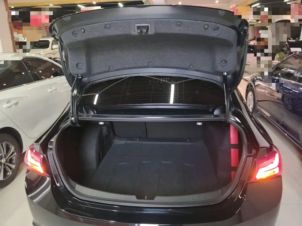 Chevrolet Malibu XL — миниатюра 19