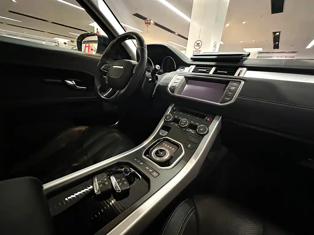 Land Rover Evoque (Import) — миниатюра 18