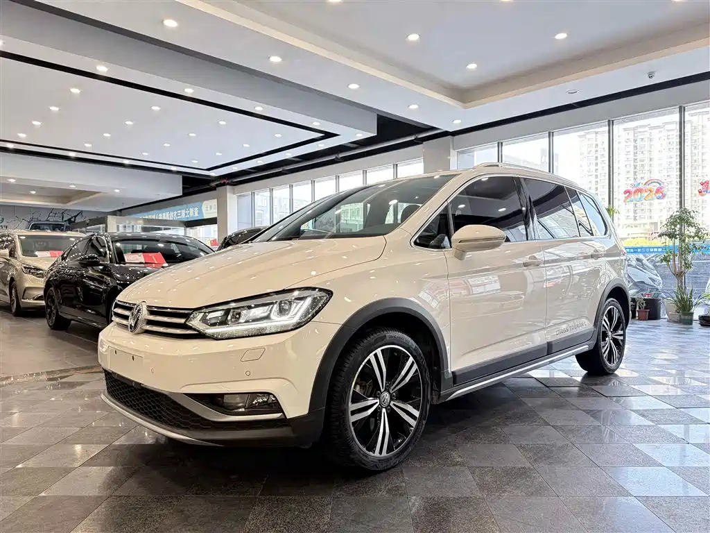 Volkswagen Touran 2021