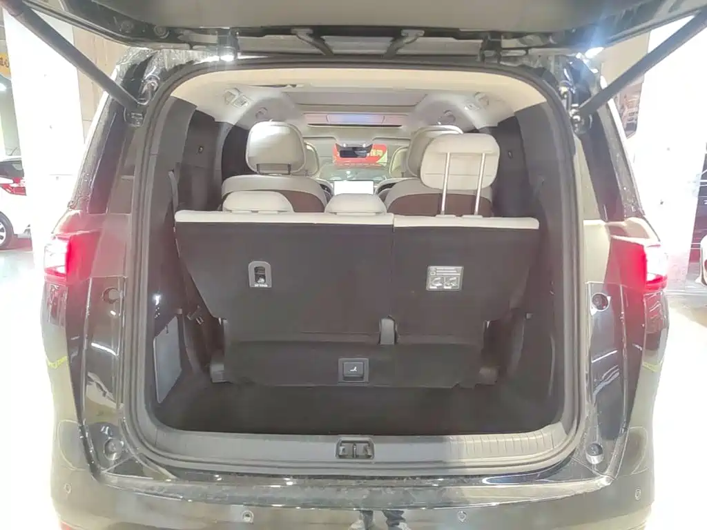 BYD Xia — миниатюра 19
