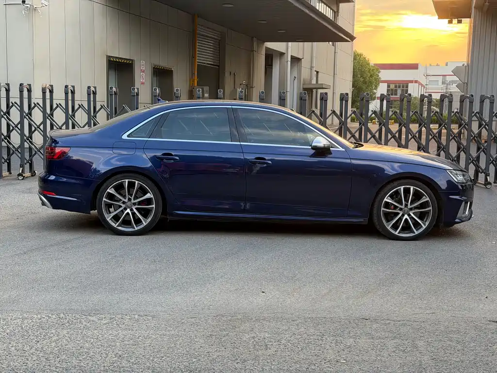 Audi S4 — миниатюра 7