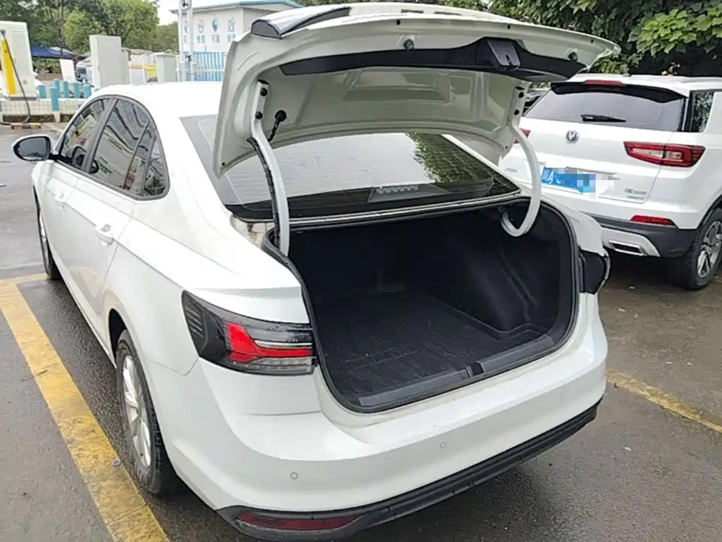 Volkswagen Lavida — миниатюра 19