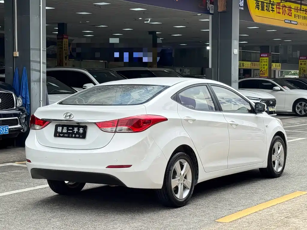 Hyundai Elantra Langdong — миниатюра 6