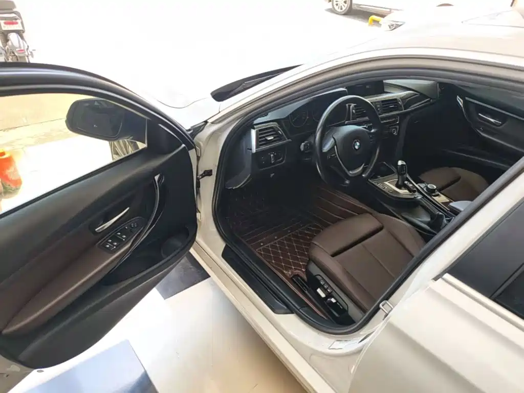 BMW 3 Series — миниатюра 16
