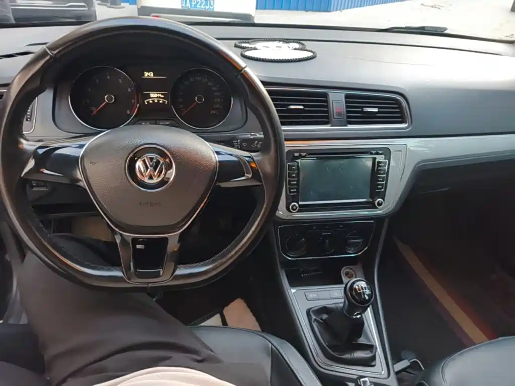 Volkswagen Lavida — миниатюра 5