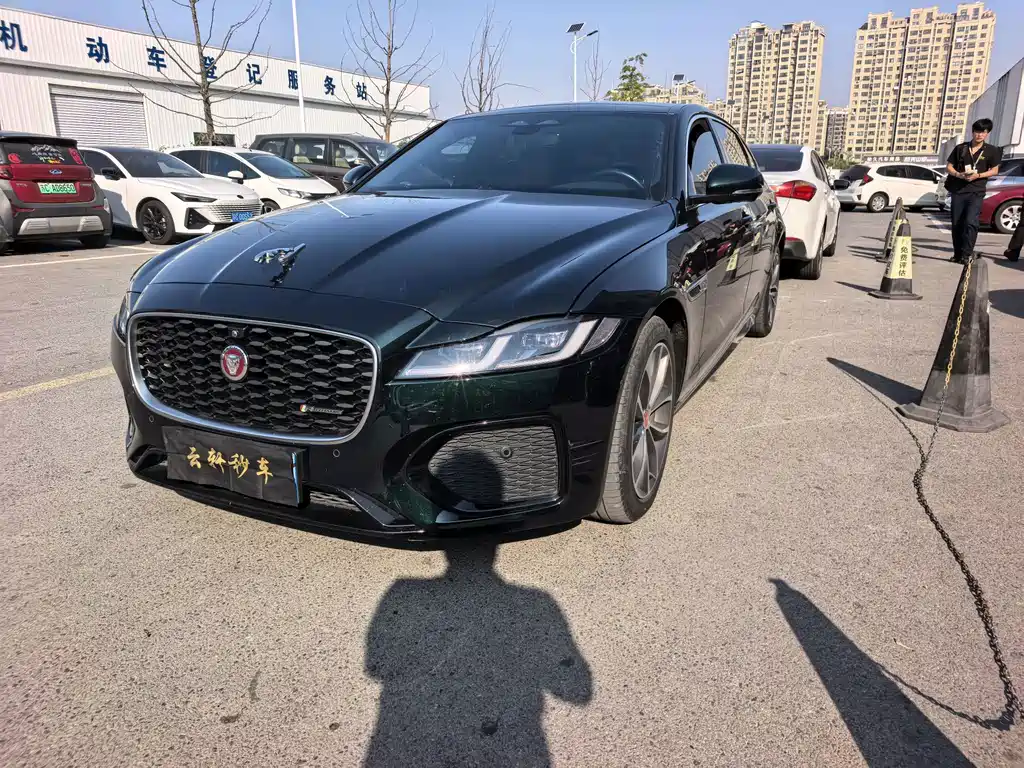 Jaguar XFL — миниатюра 2