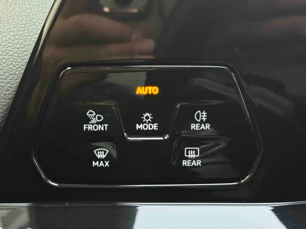 Volkswagen Golf — миниатюра 11