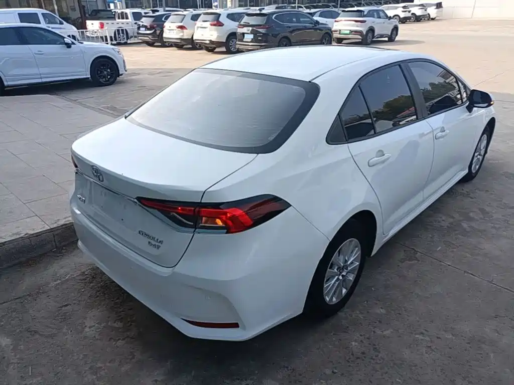 Toyota Corolla — миниатюра 7