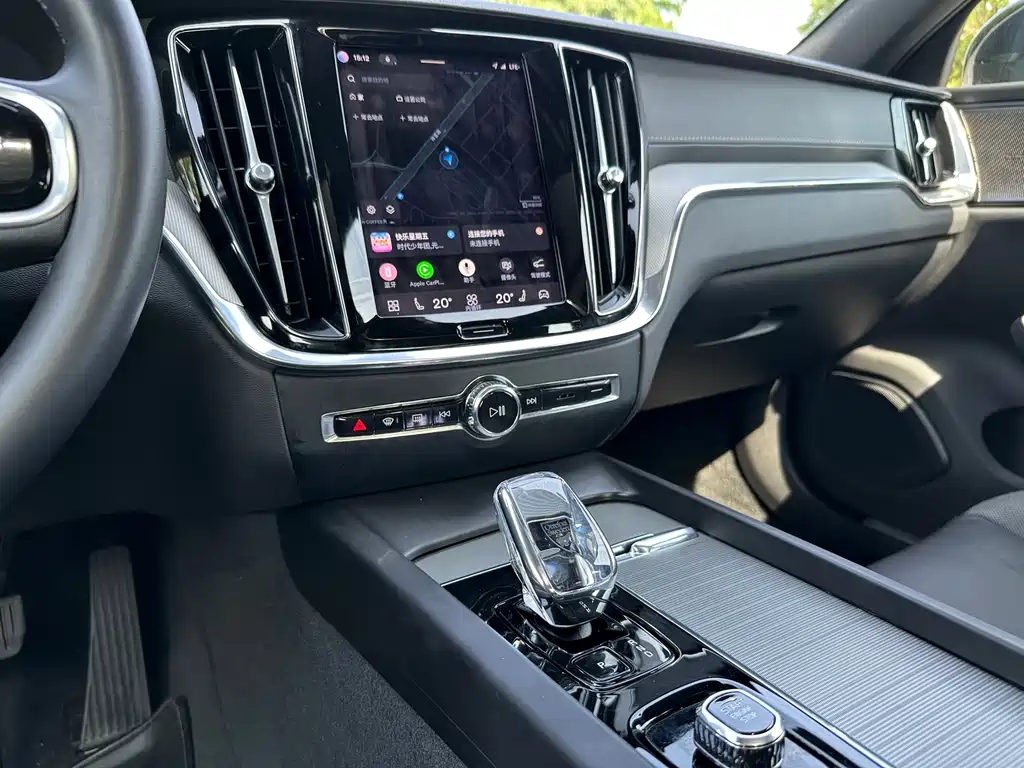 Volvo S60 2024 B5 Sport