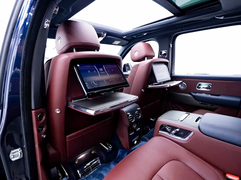 Rolls-Royce Cullinan 2018 мест
