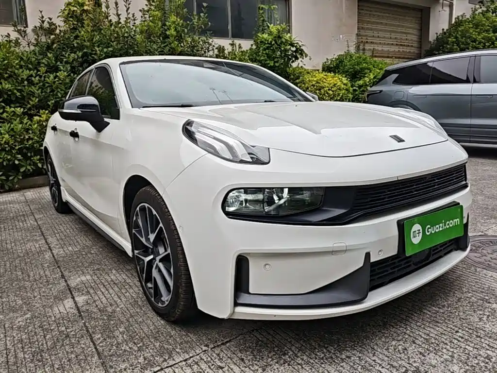 Lynk & Co 03 — миниатюра 4